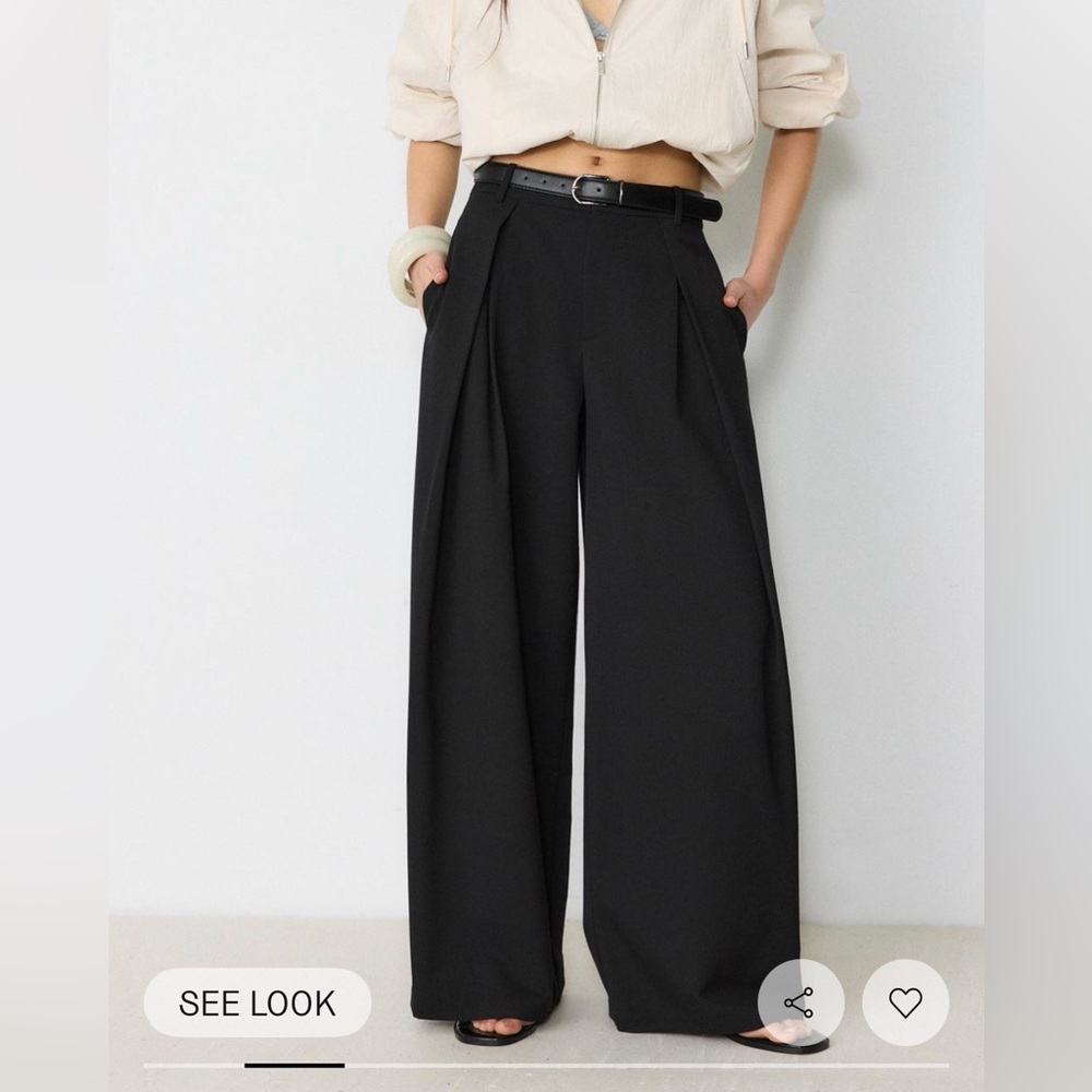 Stradivarius maxi dart trousers- like new